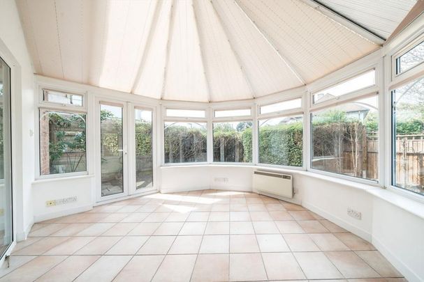 3 bedroom bungalow to rent - Photo 1