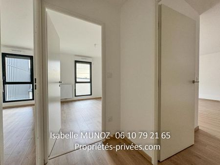 Appartement Clermont Ferrand 3 pièce(s) 64.72 m2 avec terrasse et grand parking - Photo 3