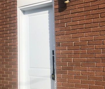 For Lease - 411 Enfield Road Unit# Lower, Burlington, Ontario - Photo 4