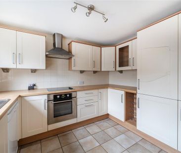 3 bedroom terraced house to rent - Photo 4