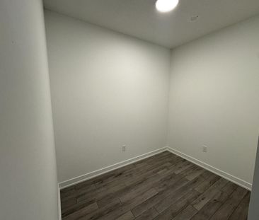 For Lease - 15 Skyridge Drive Unit# 322, Brampton, Ontario - Photo 4