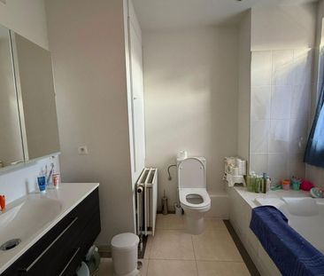 Beau duplex meublé 3 chambres avec terrasse + 1 parking - Photo 1