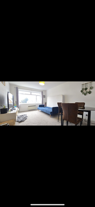 2 bedroom property to rent - Photo 1