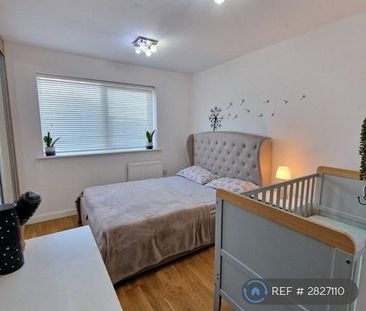 2 bedroom flat to rent - Photo 6
