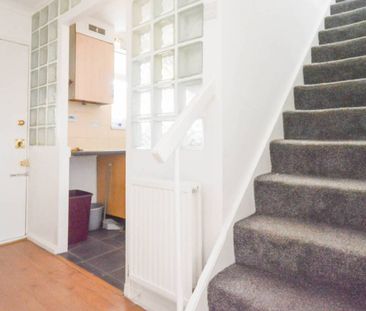 4 bedroom maisonette for rent - Photo 4