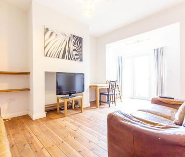 6 bedroom terraced house to rent - Photo 5