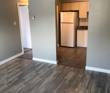 For Lease - 30 Loggers Run Unit# 1, Barrie, Ontario - Photo 4