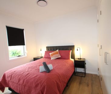 2 BR DOWNTOWN APARTMENT - Photo 4