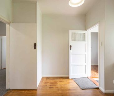 Three-Bedroom Brick Home in Prime Claudelands Location - Photo 5