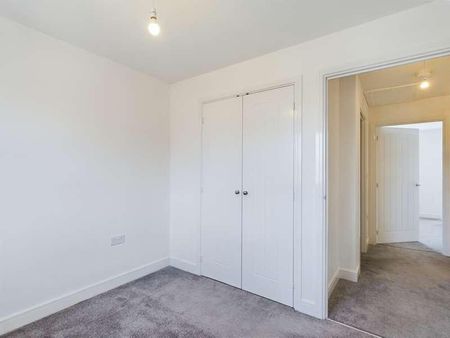 Cornfield Lane, Kingsnorth, TN25 - Photo 3