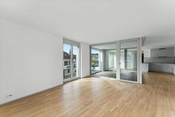 "1. Nettomietzins gratis - Modernes Wohnen & Einkaufen direkt im Haus!" - Foto 1