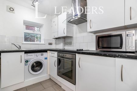 2 bedroom apartment to rent Union Street, Kingston upon Thames, KT1 - Photo 3