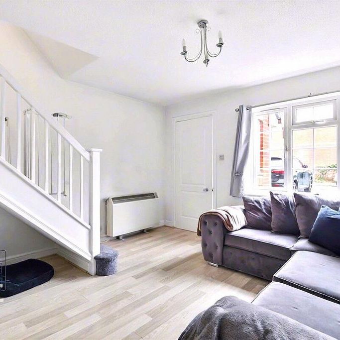 2 bedroom terraced house to rent - Photo 1