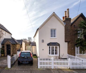 2 bedroom semi-detached house to rent - Photo 2