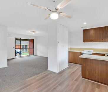 Private and Contemporary Living Moments from Pako and the Waterfront - Photo 4