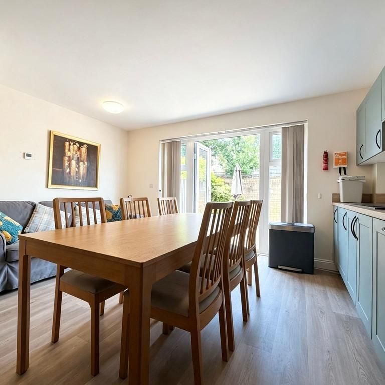5 bedroom terraced house to rent - Photo 1