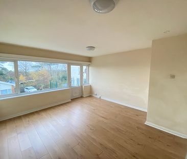 Grove House, Mayals, Swansea, SA3 - Photo 1