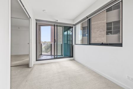 213/2 Albert Road, South Melbourne - Photo 2