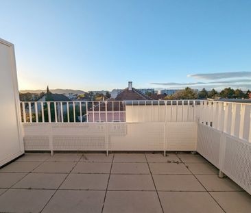 Erstklassige 2-Zimmer Dachgeschoß-Wohnung mit Terrasse in 1230 Wien... - Photo 3