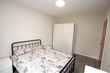 1 Bedroom Apartment, Chester - Photo 2