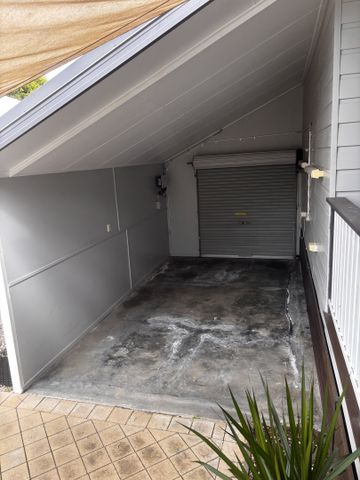 17 Sheerwater Parade, Douglas QLD 4814 - House For Rent | Domain - Photo 4