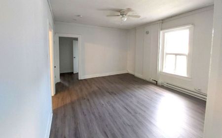 For Lease - 130 Main Street, Port Colborne, Ontario - Photo 2