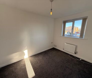 3 bedroom mews to rent - Photo 6