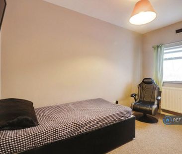 4 bedroom terraced house to rent - Photo 1