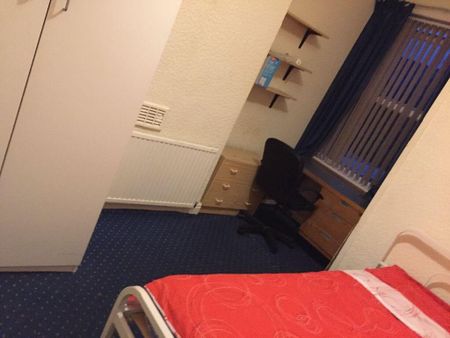4 bedroom house share to rent - Photo 5