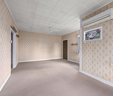 25 Walkers Ln, Booval QLD 4304 - House For Rent | Domain - Photo 2