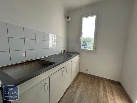 Location Appartement 3 pièces 46m² CARPENTRAS 84200 - Photo 2