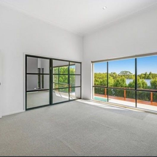 Hidden Gem in Coomera waters - Photo 1