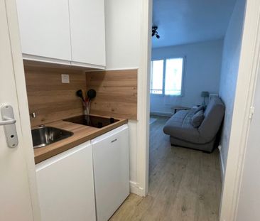 Location Appartement 1 pièce 17m² - Photo 4