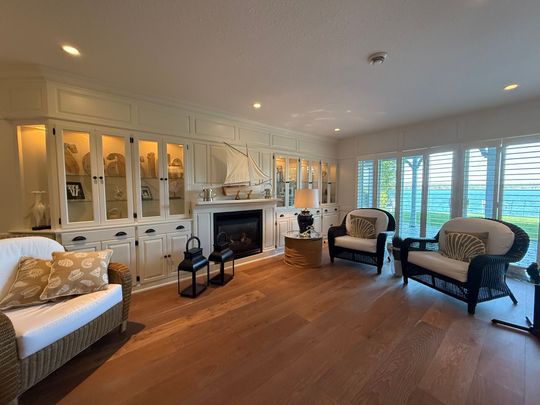 For Lease - 192 Gilwood Park Drive, Penetanguishene, Ontario - Photo 1