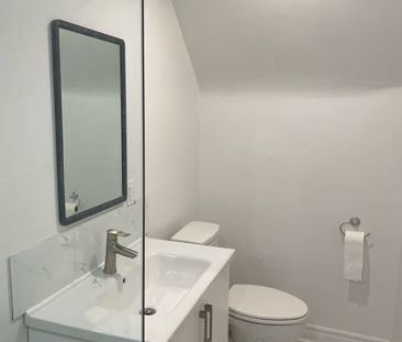 For Lease - 48 Torrens Avenue Unit# Main, Toronto, Ontario - Photo 6