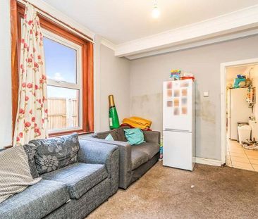 5 bedroom terraced house to rent - Photo 5