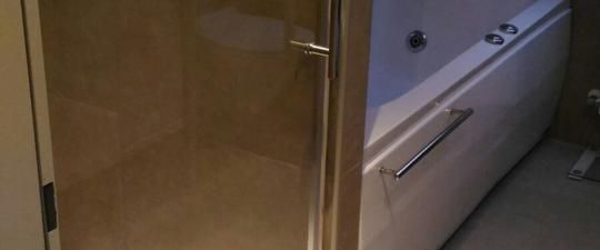 Tolle 2,5 Zimmer wohnung mit Whirlpool Badewanne in Bestlage - Foto 1
