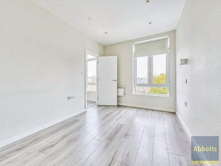 Stonebridge House, Chelmsford - Photo 2