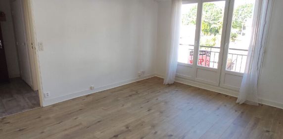 T1 DE 29 m2 PROCHE CHU - Photo 2
