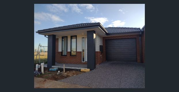 Stunning Home! - Photo 1