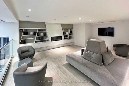 For Lease - 2908 Highway 7 Road Unit# 2106, Vaughan, Ontario - Photo 4