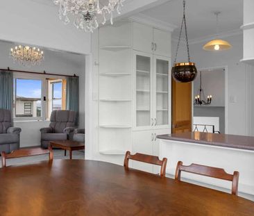 Location, location..... - Photo 1