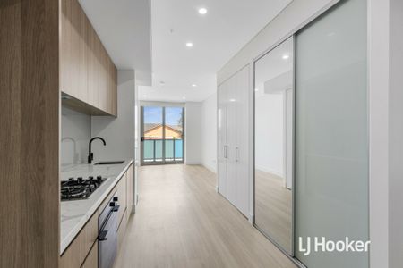 Brand New Studio Apartment - Available now! - Photo 2