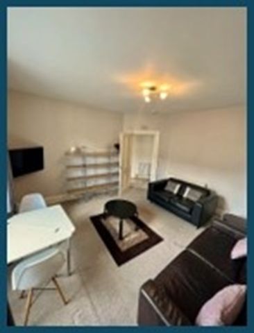 1 Bed Flat, Raeburn Place, AB25 - Photo 2