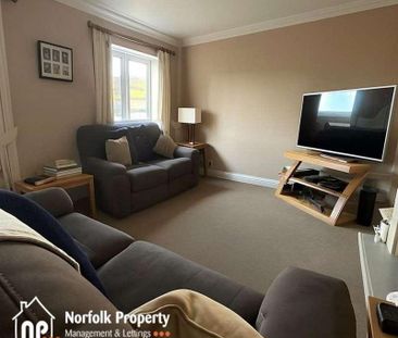 Old Catton, NR6 - Photo 2