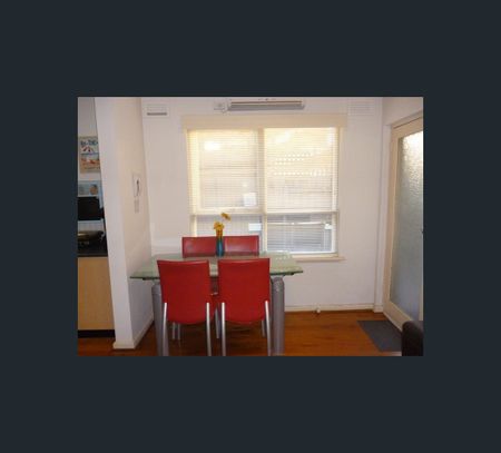 2/36 Westbury Street, St Kilda East, Vic 3183 - Photo 2