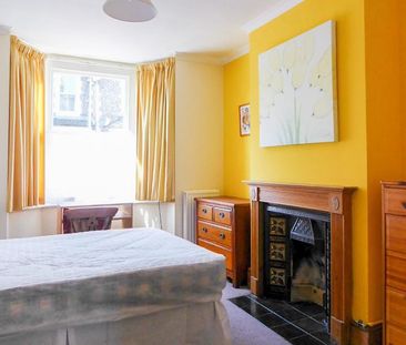 3 bedroom terraced house to rent - Photo 3