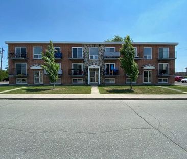 189-193-197 Rue Desjardins | 197 Rue Desjardins, Granby - Photo 1