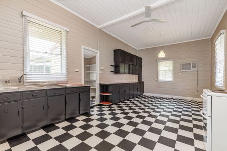 Have Your Own White Picket Fence! - Photo 4