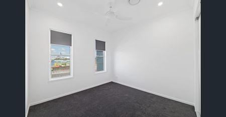 36 Anglesea Crescent, Nirimba - Photo 2